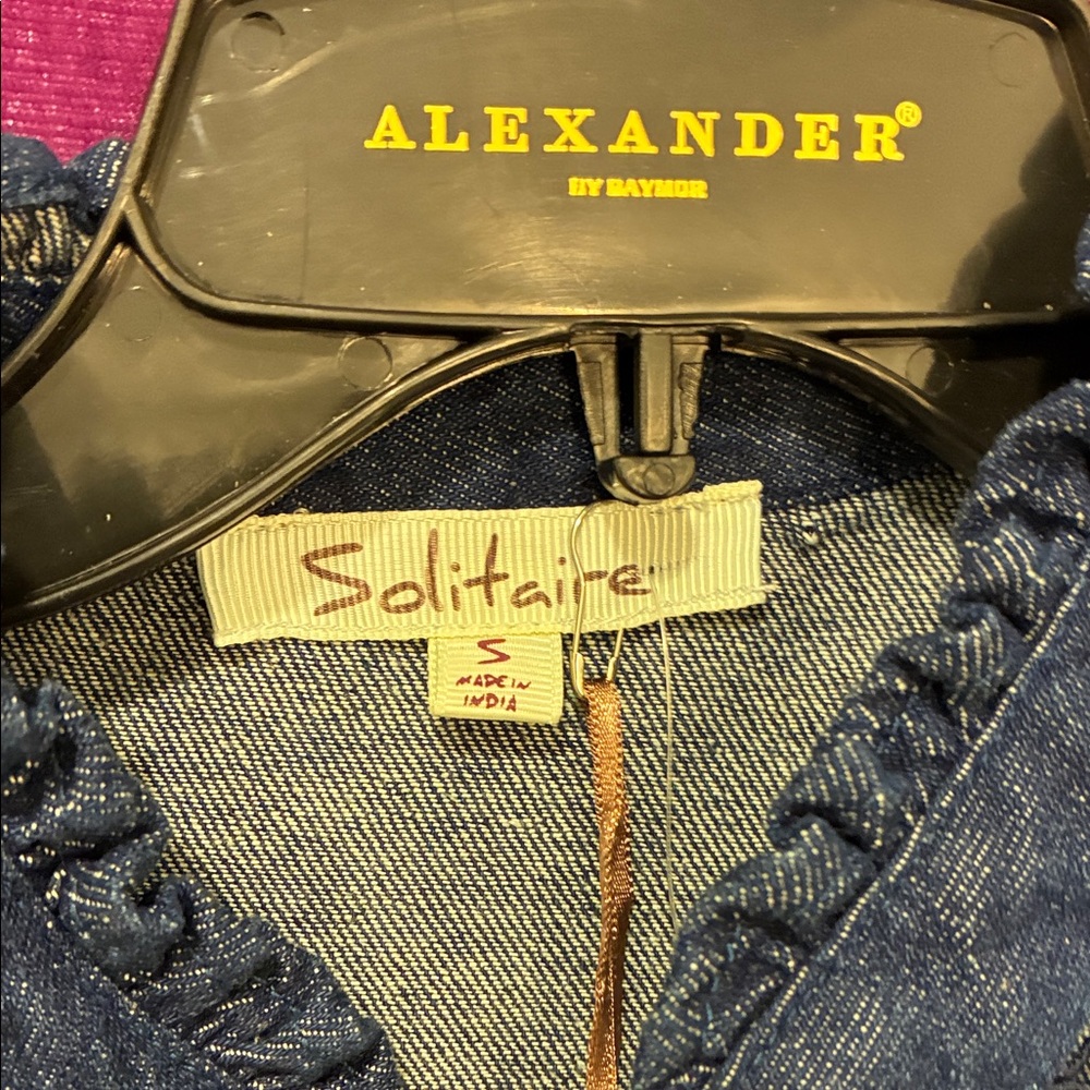 Solitaire Denim and Black Lace Blouse - Picture 4 of 8